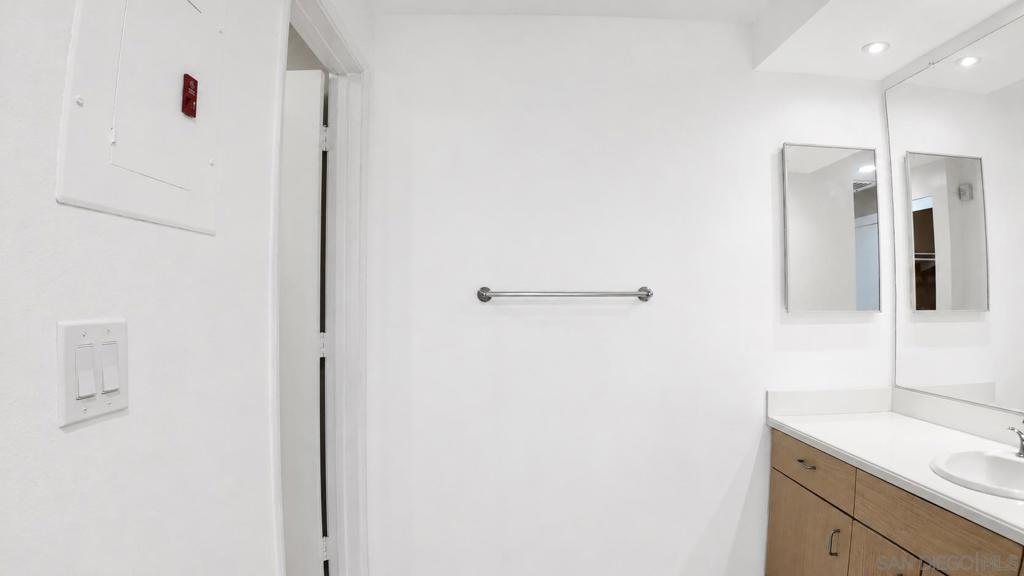 655 Columbia St 313 Property Photo 20