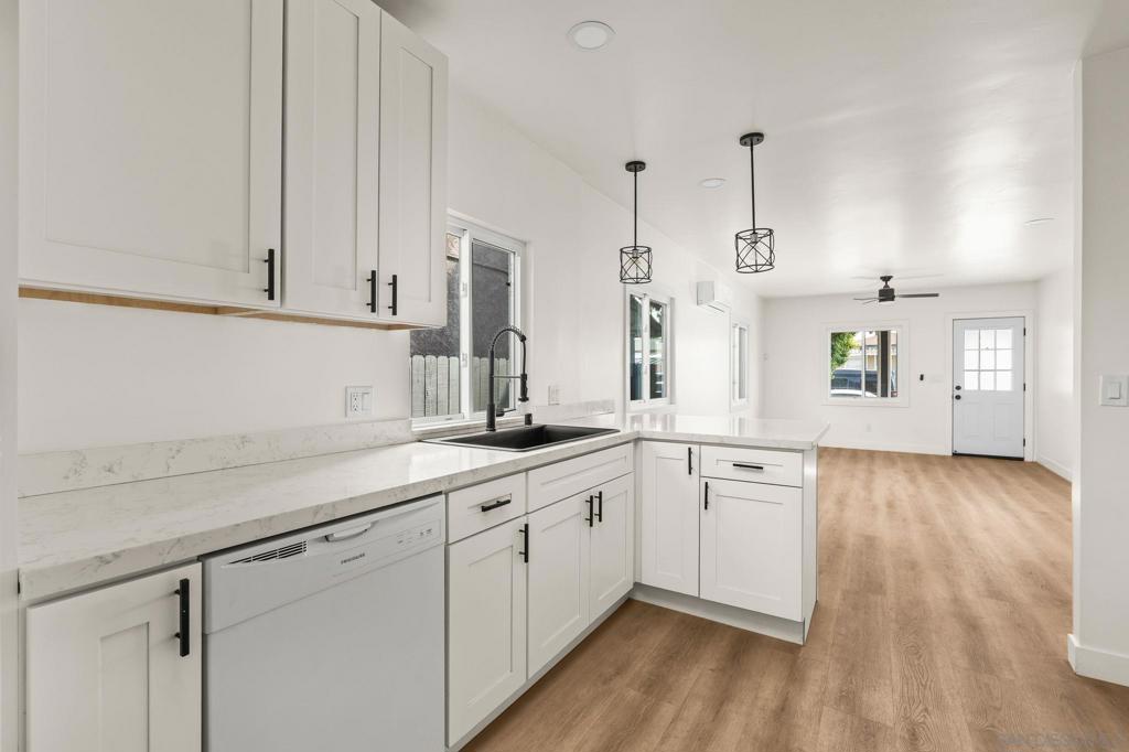 3546 3552 47th St Property Photo 14