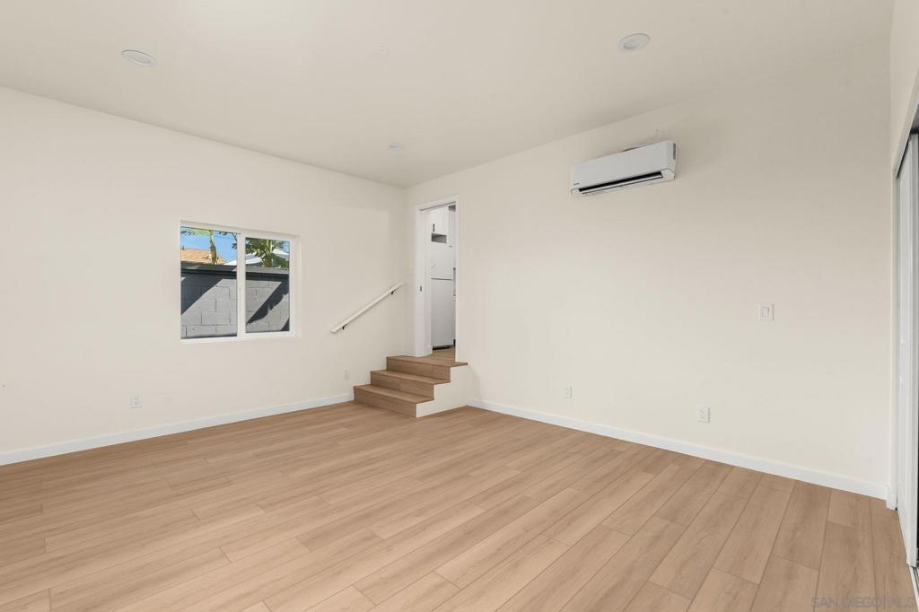 3546 3552 47th St Property Photo 23