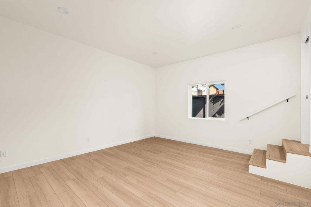 3546 3552 47th St Property Photo 26