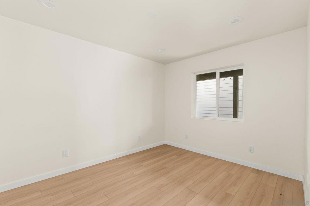3546 3552 47th St Property Photo 35
