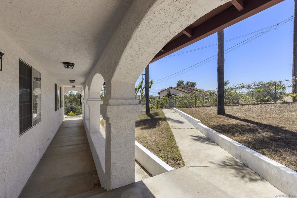 3480 Sunset Dr Property Photo 3