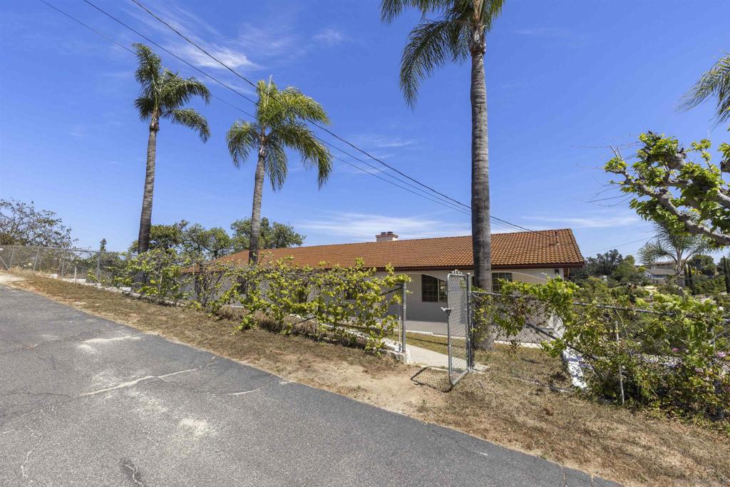 3480 Sunset Dr Property Photo 35