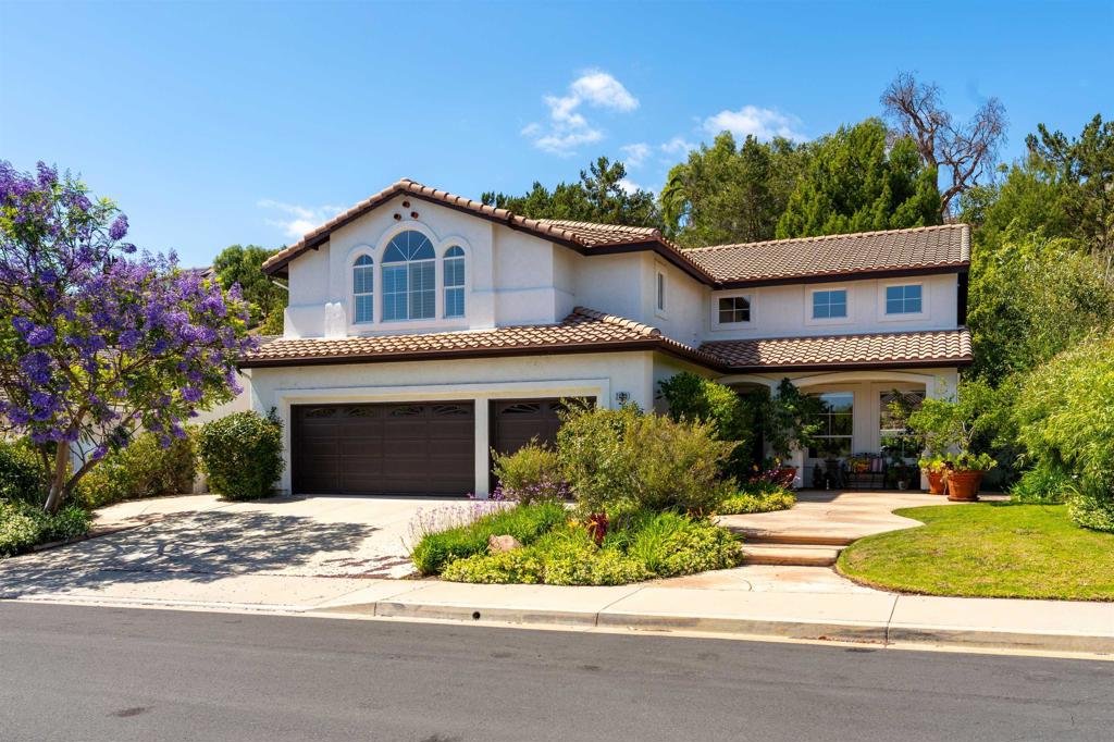 2039 Alborada Dr Property Photo
