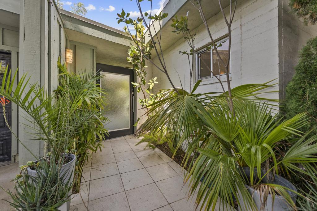 5920 La Jolla Blvd Property Photo 3