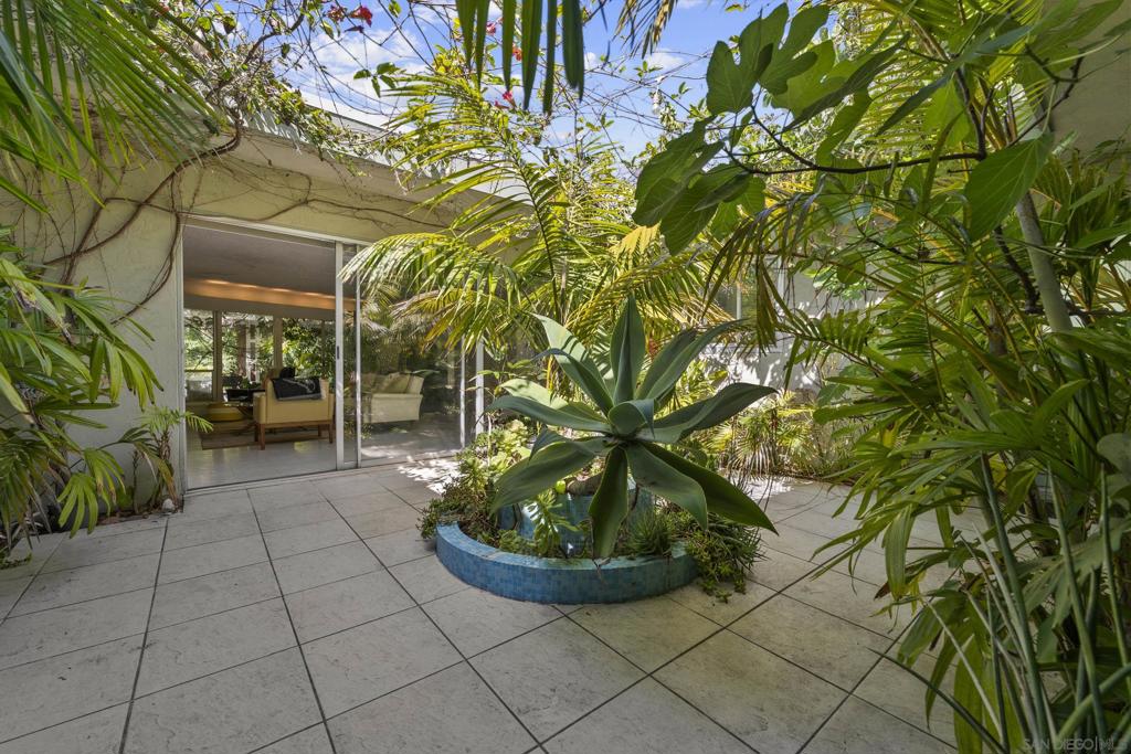 5920 La Jolla Blvd Property Photo 5