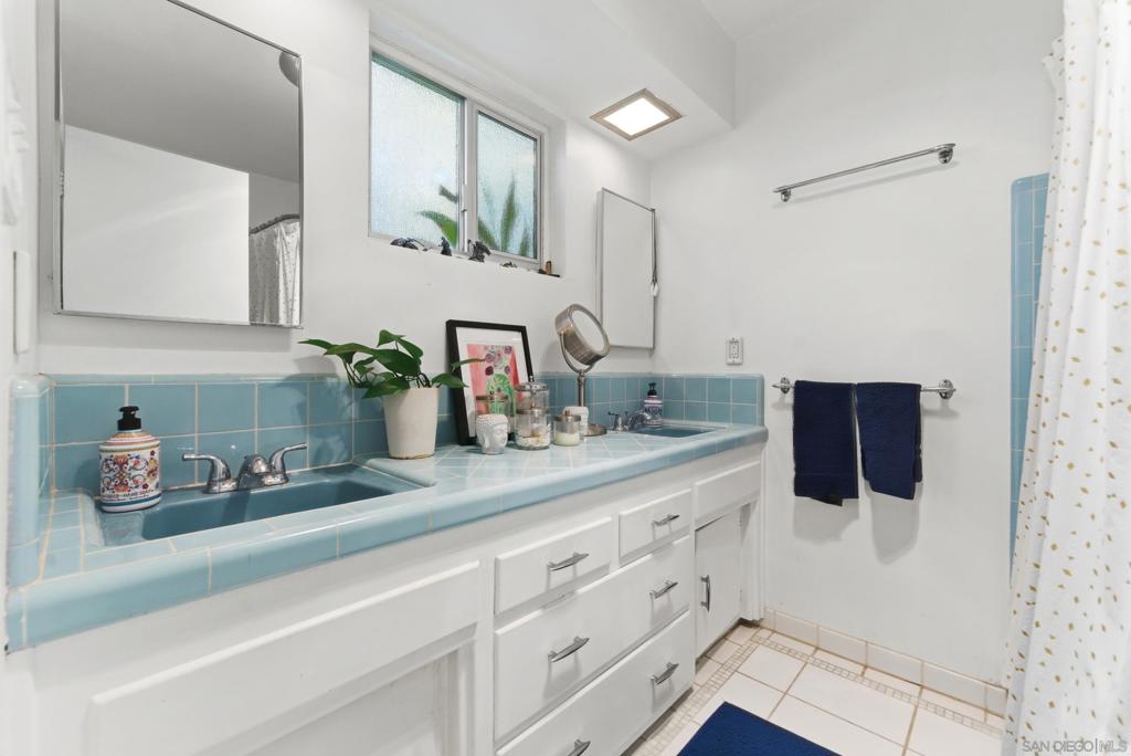 5920 La Jolla Blvd Property Photo 12