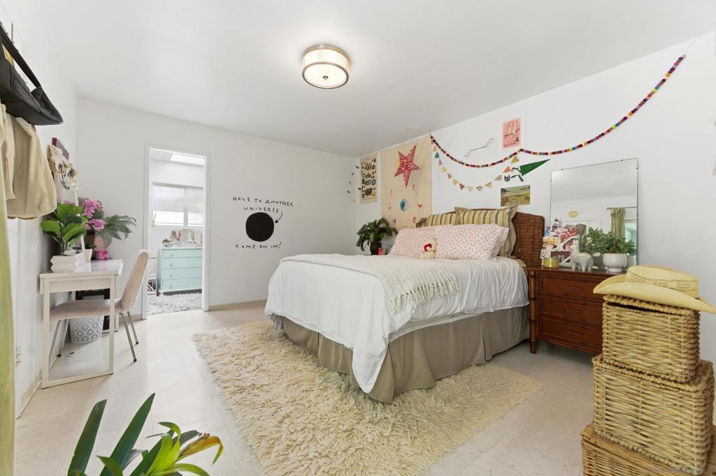 5920 La Jolla Blvd Property Photo 15