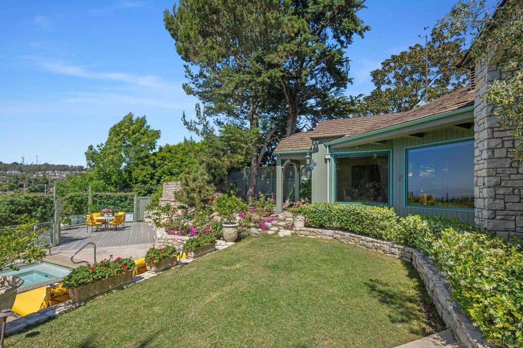 6388 La Jolla Scenic Dr S Property Photo 56