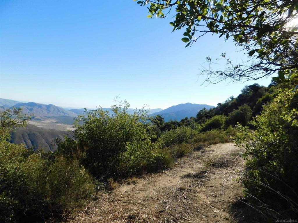 1 Mountain View Property Photo 3