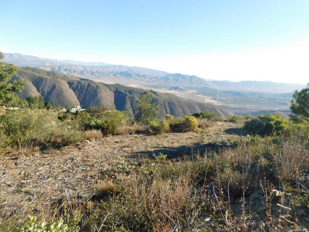 1 Mountain View Property Photo 4