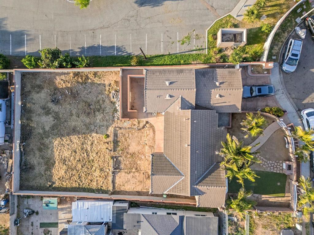 330 Willie James Jones Ave Property Photo 4