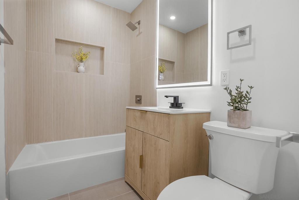 3296 Talbot Property Photo 15