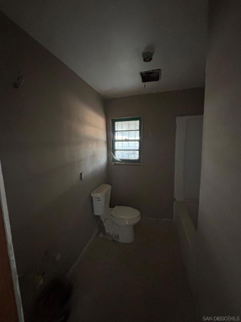 14 Kincaid Property Photo 5