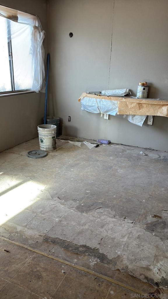 14 Kincaid Property Photo 8