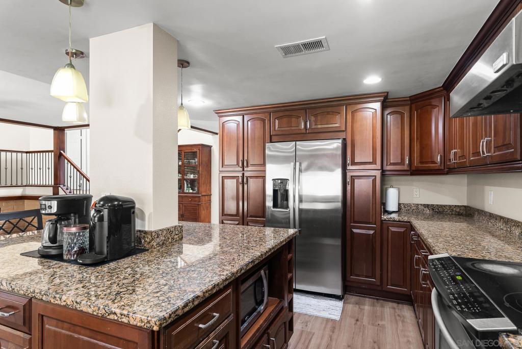 11220 Briarcliff Property Photo 32