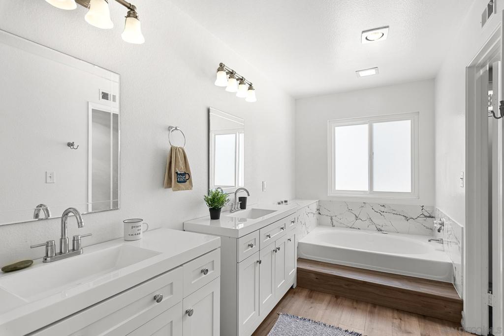 11220 Briarcliff Property Photo 48