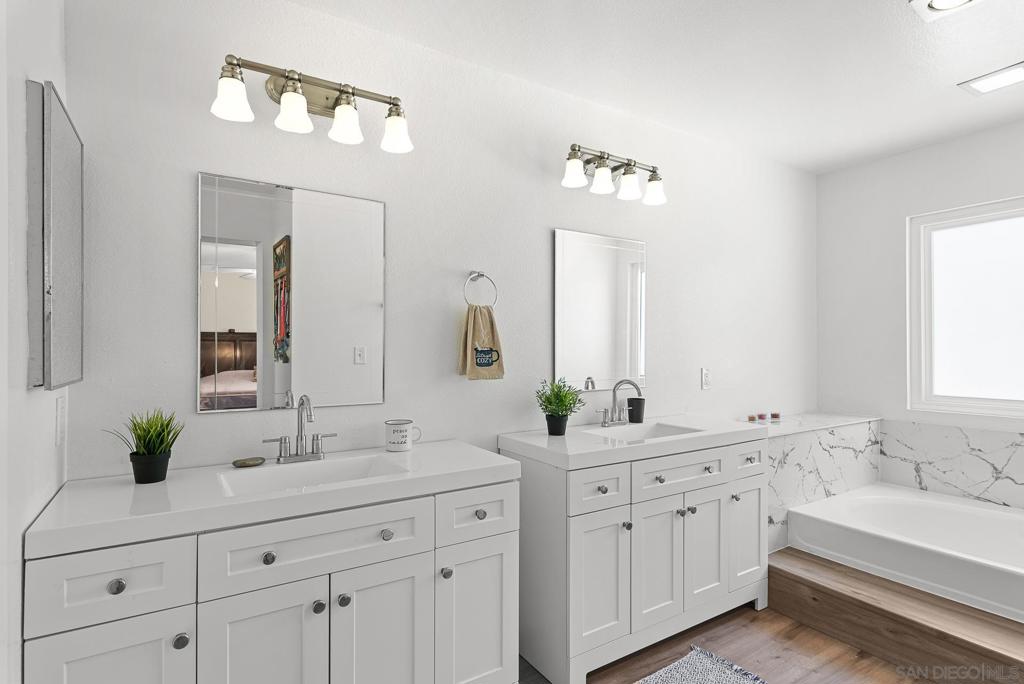 11220 Briarcliff Property Photo 49