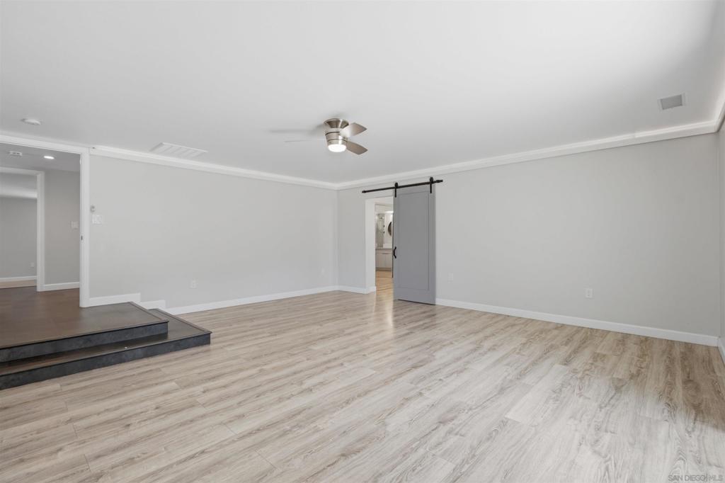 907 Seph Way Property Photo 11