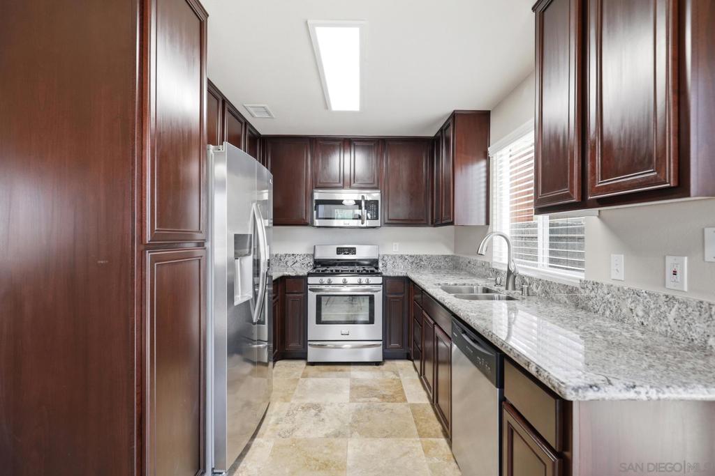 445 Hart Drive Property Photo 10