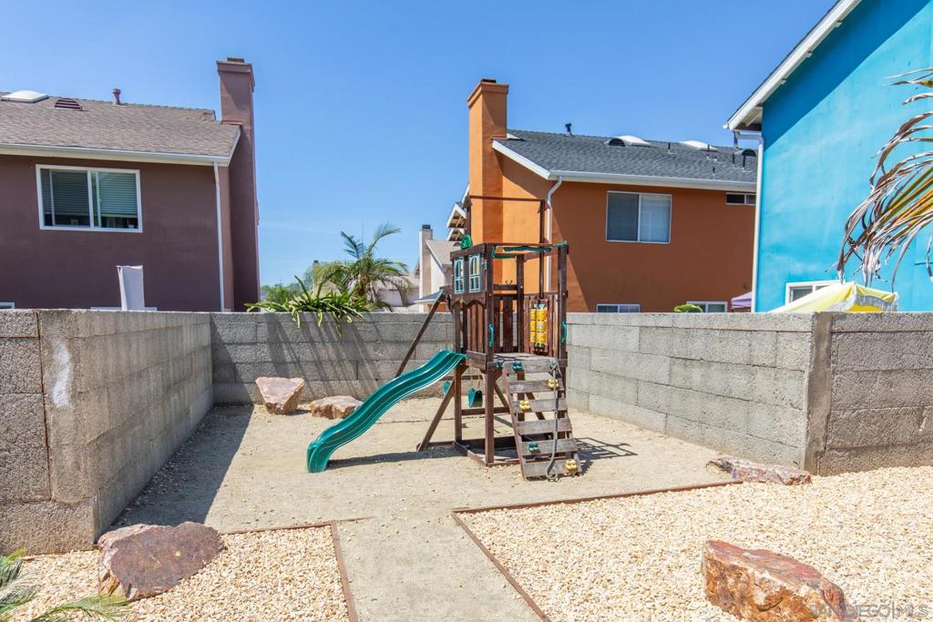 445 Hart Drive Property Photo 16