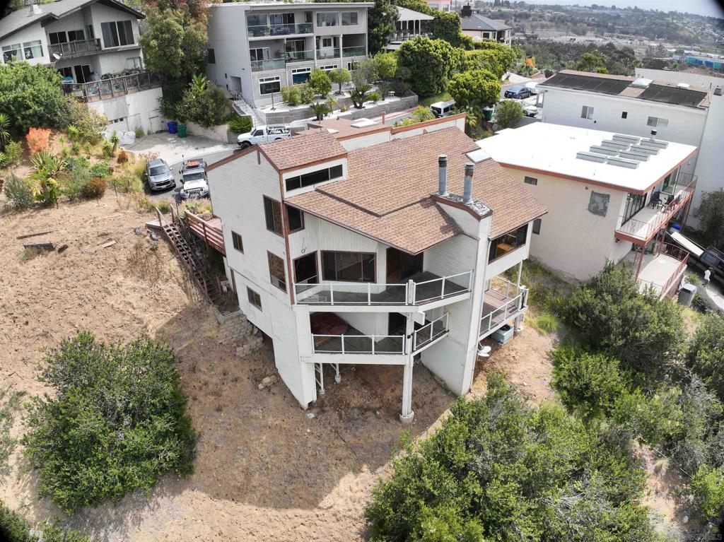 2415 La France St. Property Photo 3
