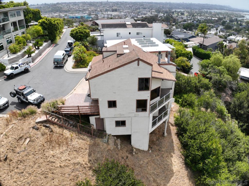 2415 La France St. Property Photo 6