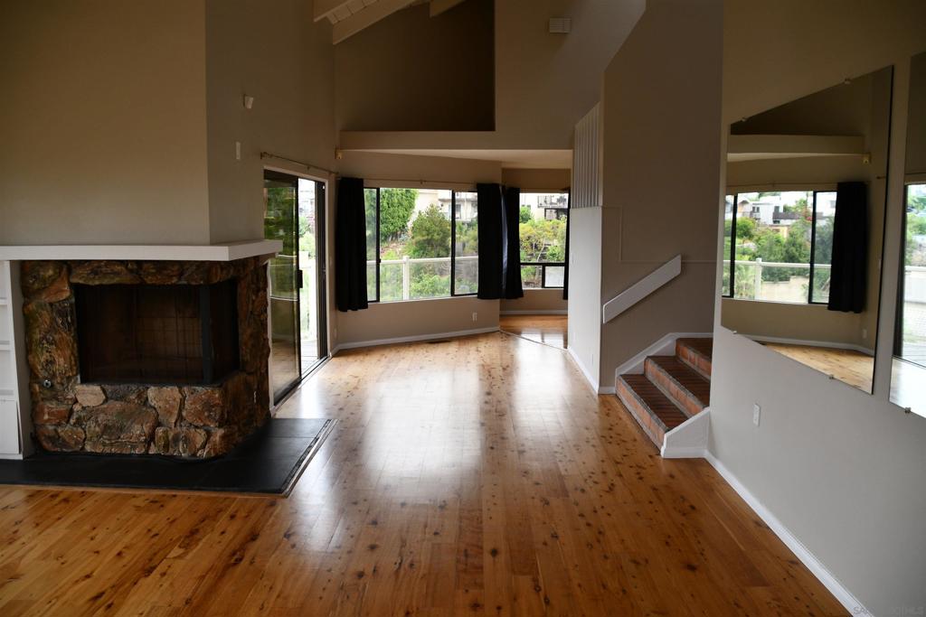 2415 La France St. Property Photo 12