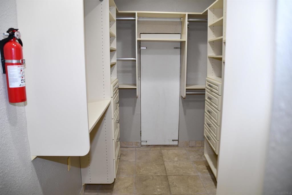2415 La France St. Property Photo 22
