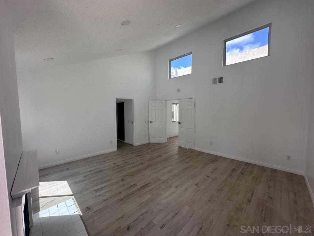 1527 Sunrise Shadow Property Photo 6