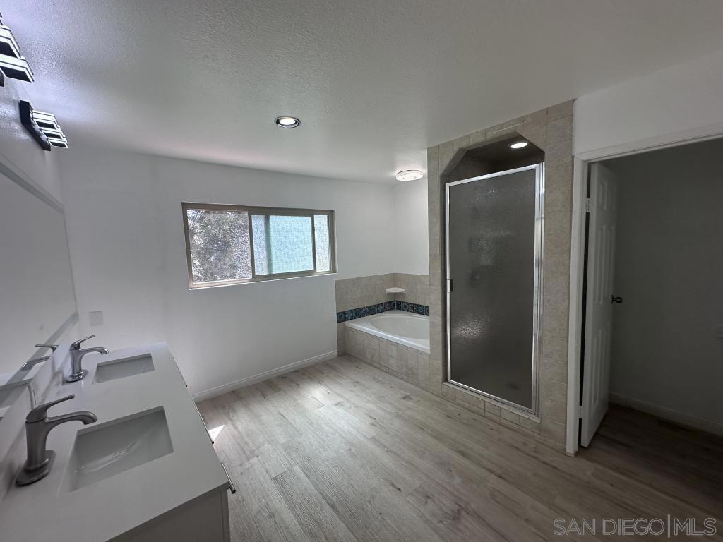 1527 Sunrise Shadow Property Photo 7