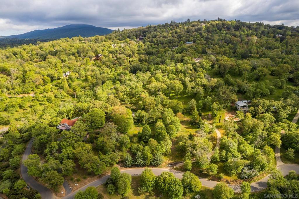 4129 Eagle Peak Property Photo 9