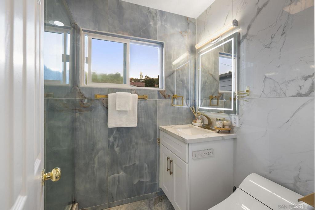 419 San Elijo St Property Photo 24