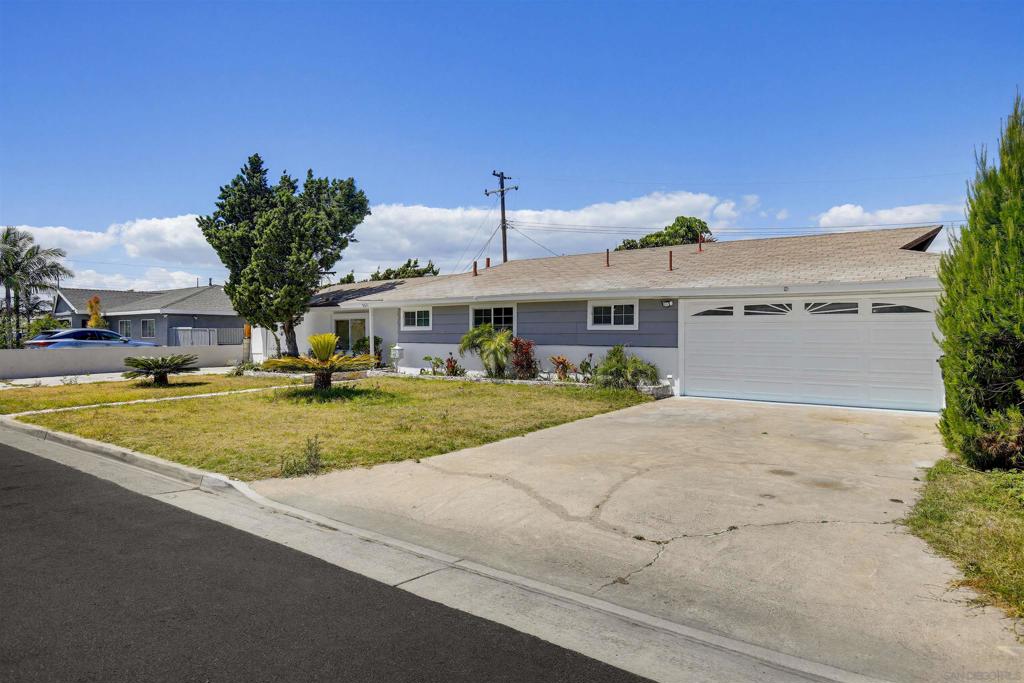 8631 Marylee Property Photo 3