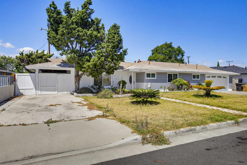 8631 Marylee Property Photo 4