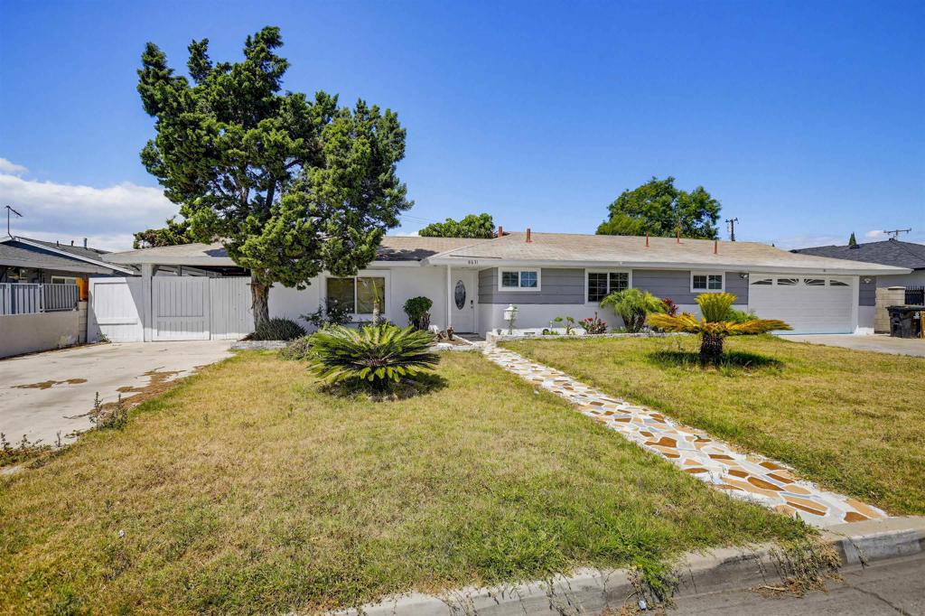8631 Marylee Property Photo 5