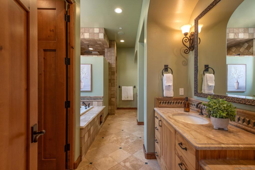 23835 Viejas Grade Property Photo 31