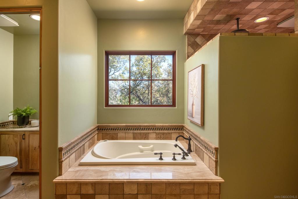 23835 Viejas Grade Property Photo 32