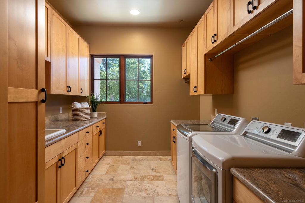 23835 Viejas Grade Property Photo 35