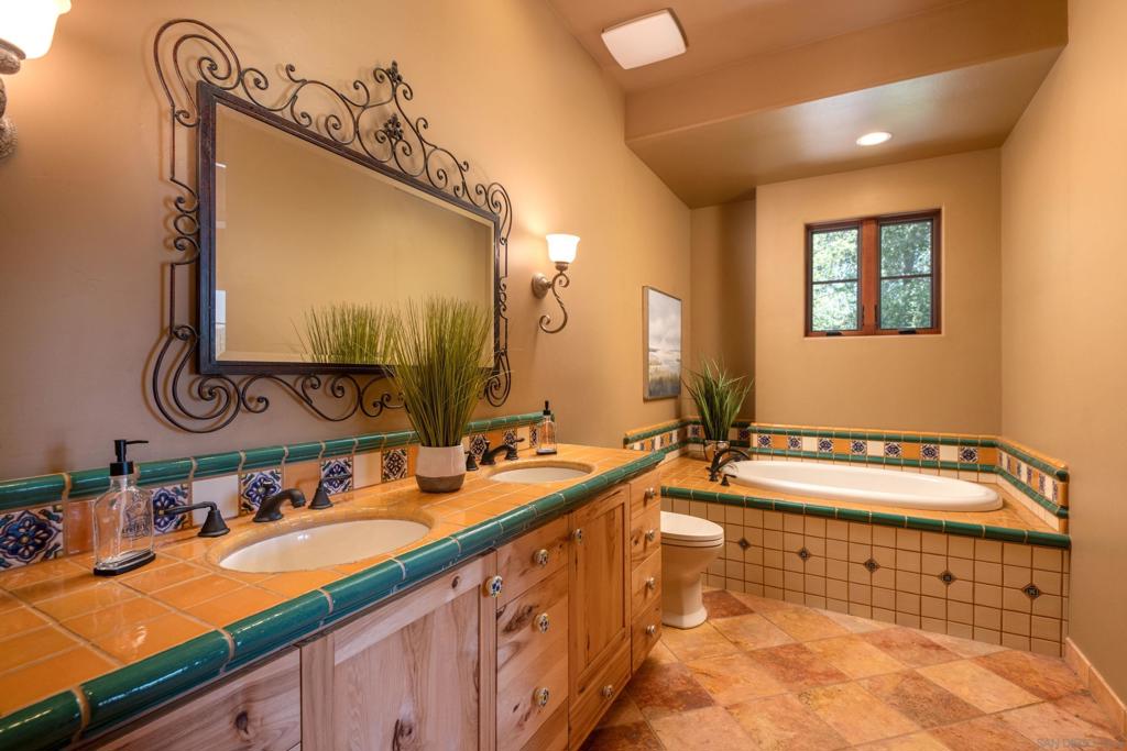 23835 Viejas Grade Property Photo 37