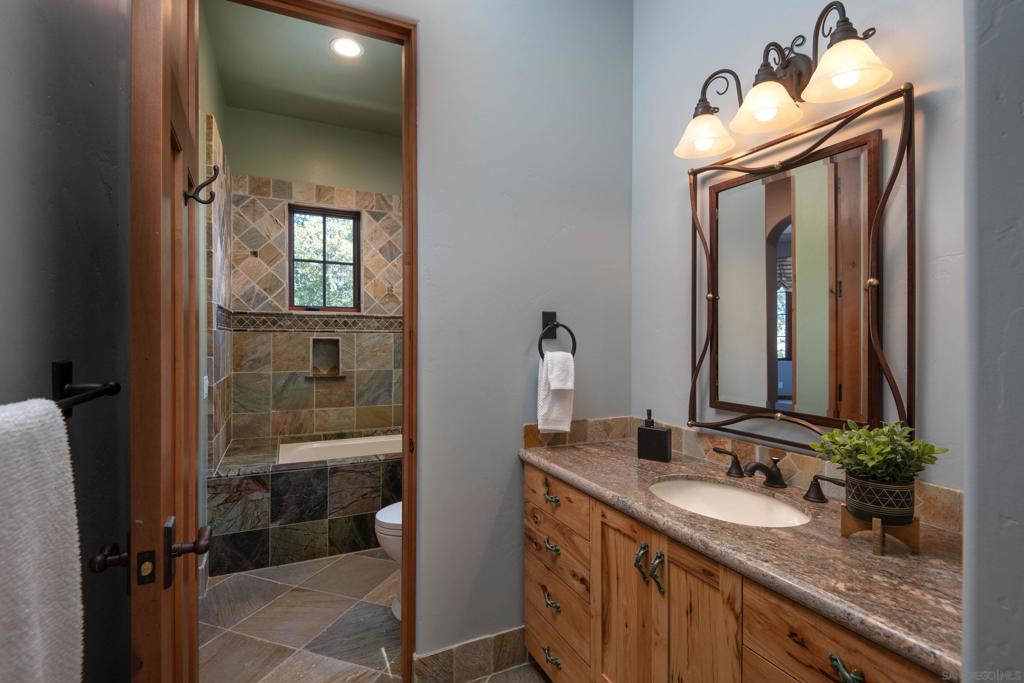 23835 Viejas Grade Property Photo 40