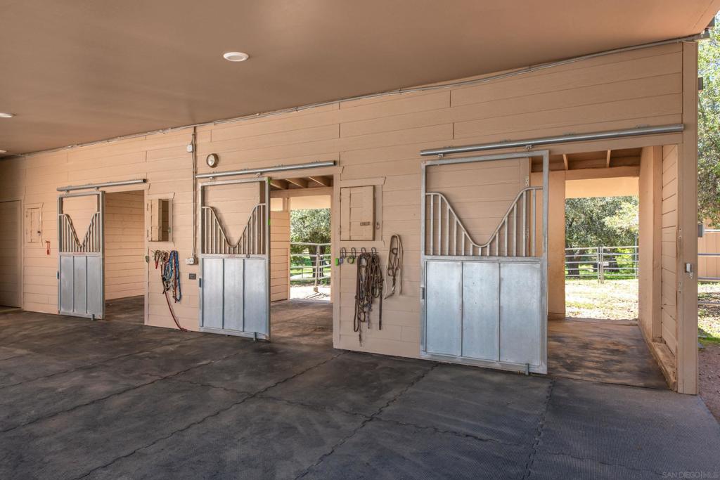 23835 Viejas Grade Property Photo 46