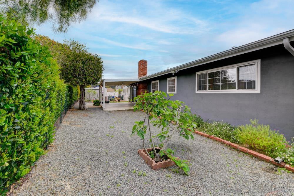 12415 Horado Road Property Photo 14