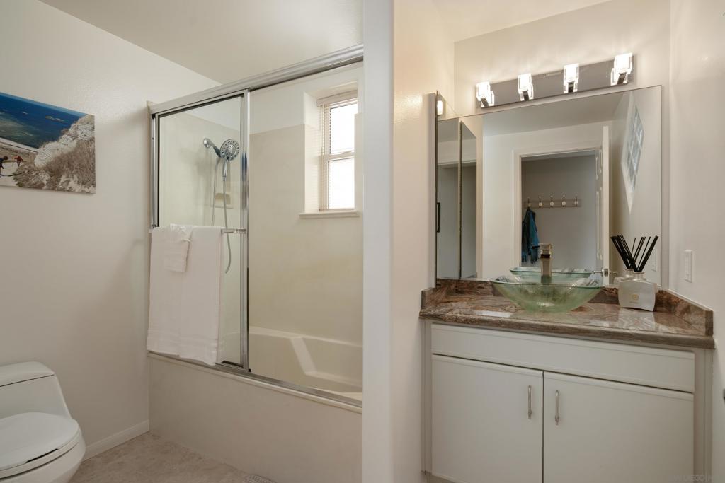 3701 Riviera Dr 11 Property Photo 23
