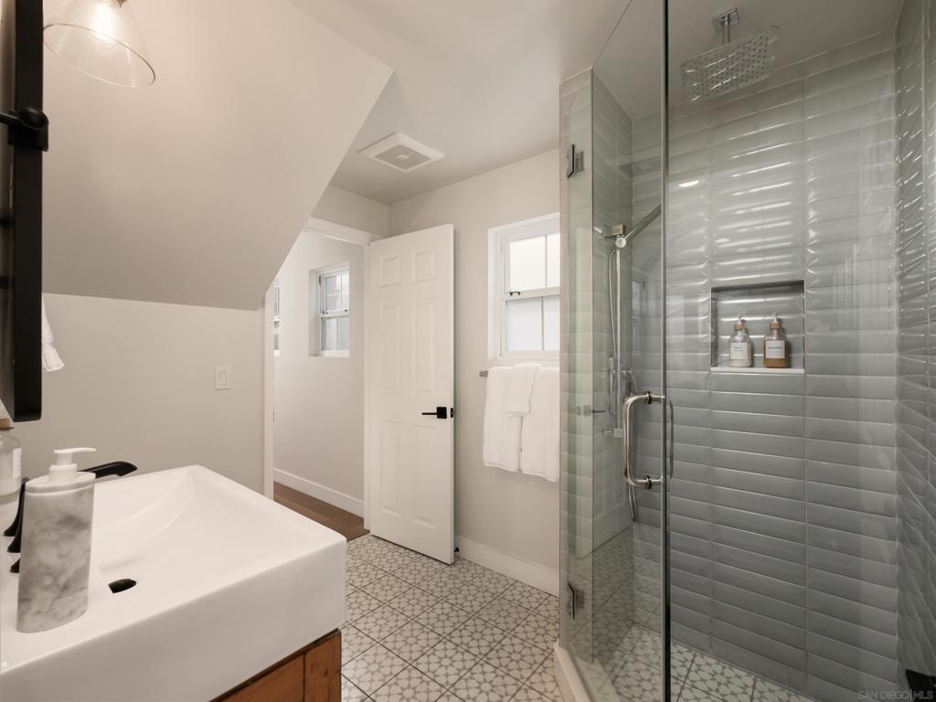 822 Seagirt Ct Property Photo 18