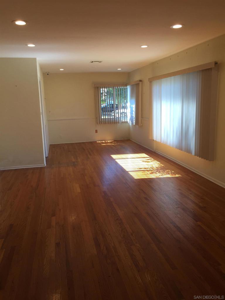 5104 63rd Property Photo 8