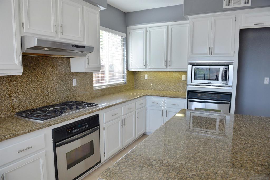 1575 Wishing Star Dr Property Photo 22
