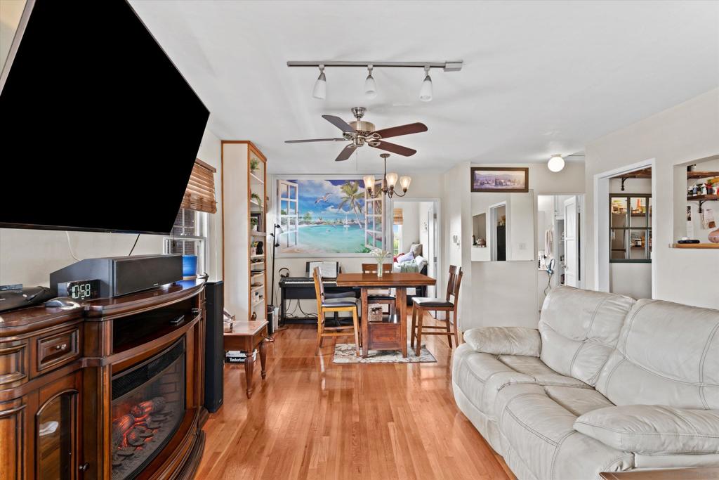 4062 Harney St Property Photo 15