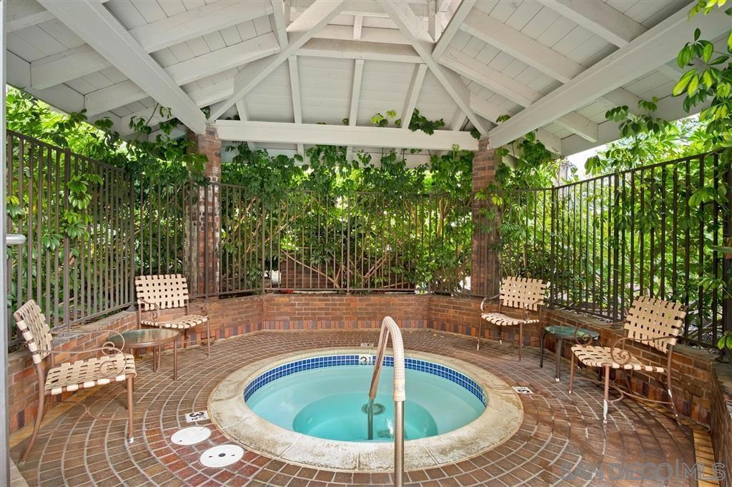 750 State St 325 Property Photo 22