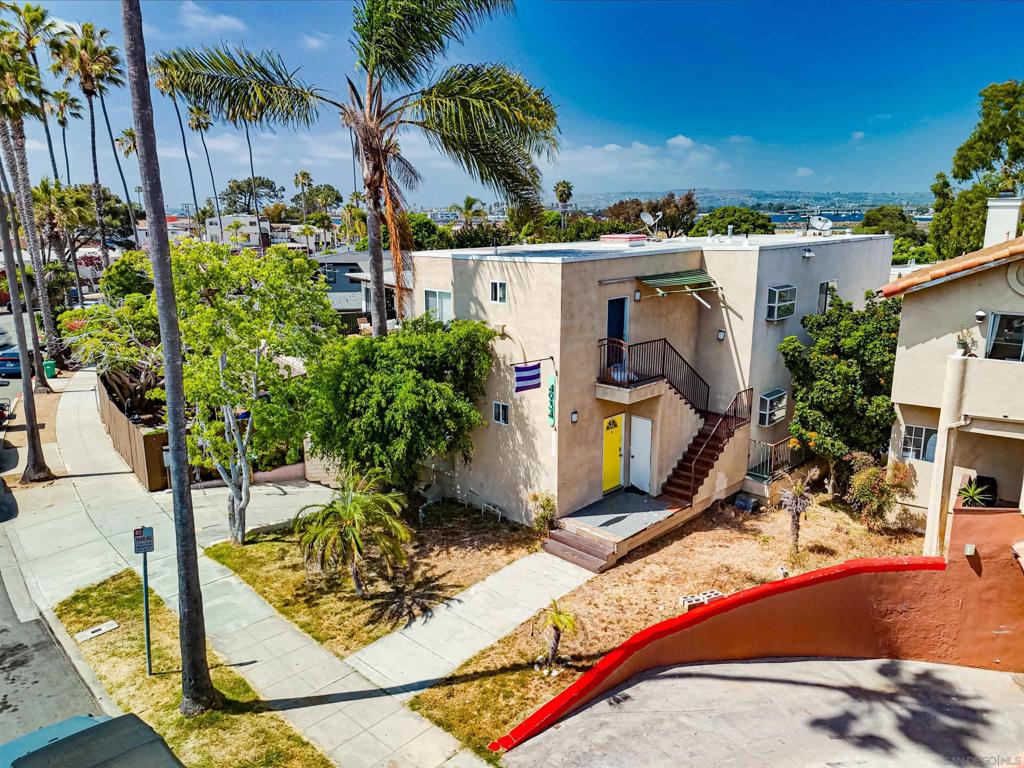 4934 36 W Point Loma Blvd Property Photo 5